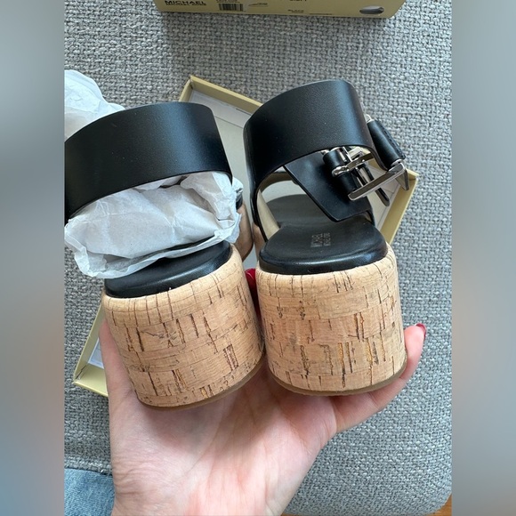 Michael Kors Colby Flatform Sandals Black Leather Size 8.5 – Brand New in Box - Picture 14 of 14